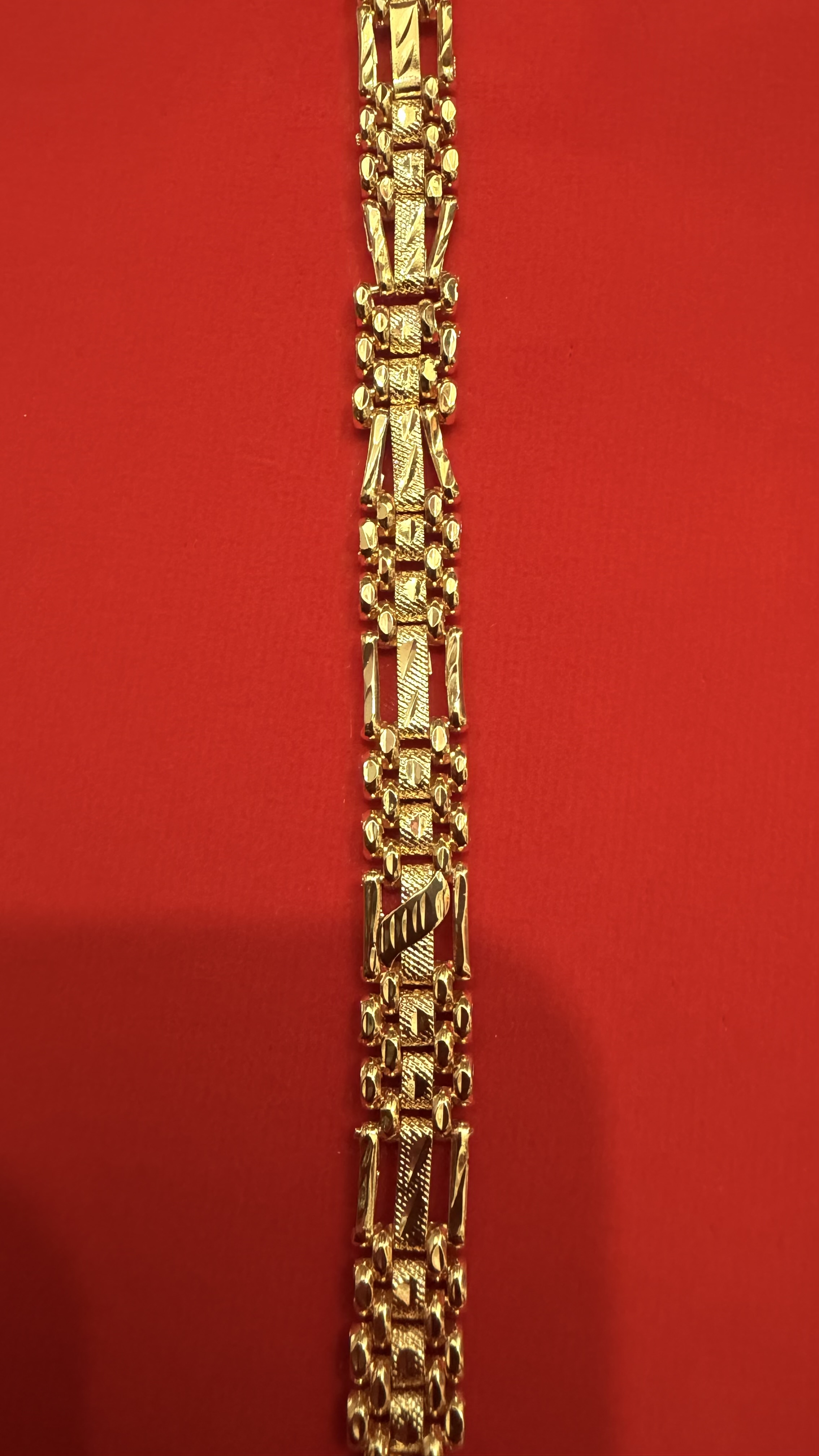 fancy link / track link design for men’s